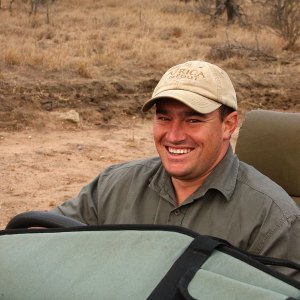 Courtney-Blunden-at-Africa-on-Foot,-2010